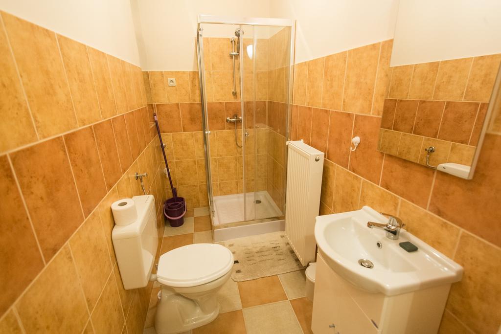 Riverside City Budapest Eksteriør billede