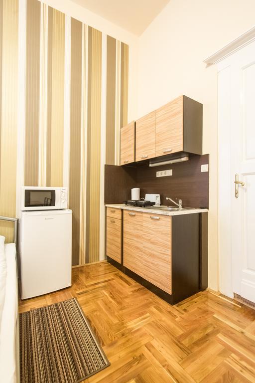 Riverside City Budapest Eksteriør billede
